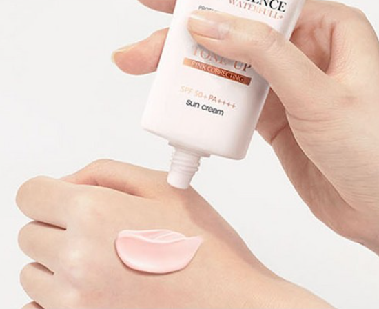 d'alba Piedmont Waterfull Tone-Up Sunscreen Serum BROAD SPECTRUM SPF 50 + Korean Sunscreen for Face, All Skin Tones, Sweat Proof Formula (1.69 fl.oz.)